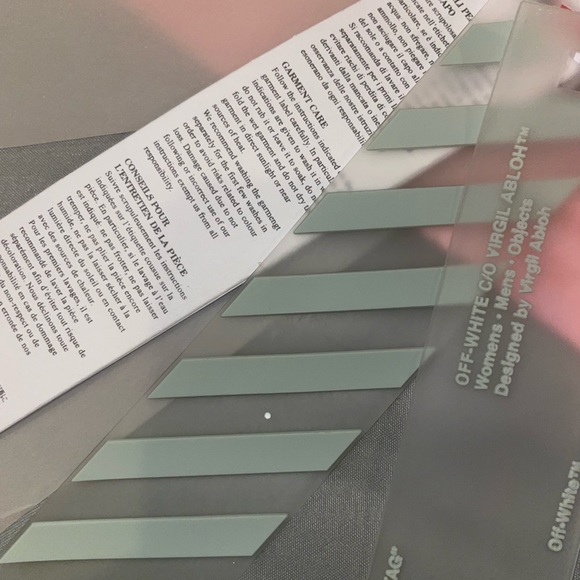 Brand new OFF-WHITE belt. Light pink. RARE - Picture 6 of 9